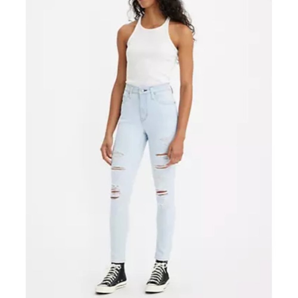 NWT Levis 21 High Rise Skinny Women's Jeans in Soho Way - Light Wash new